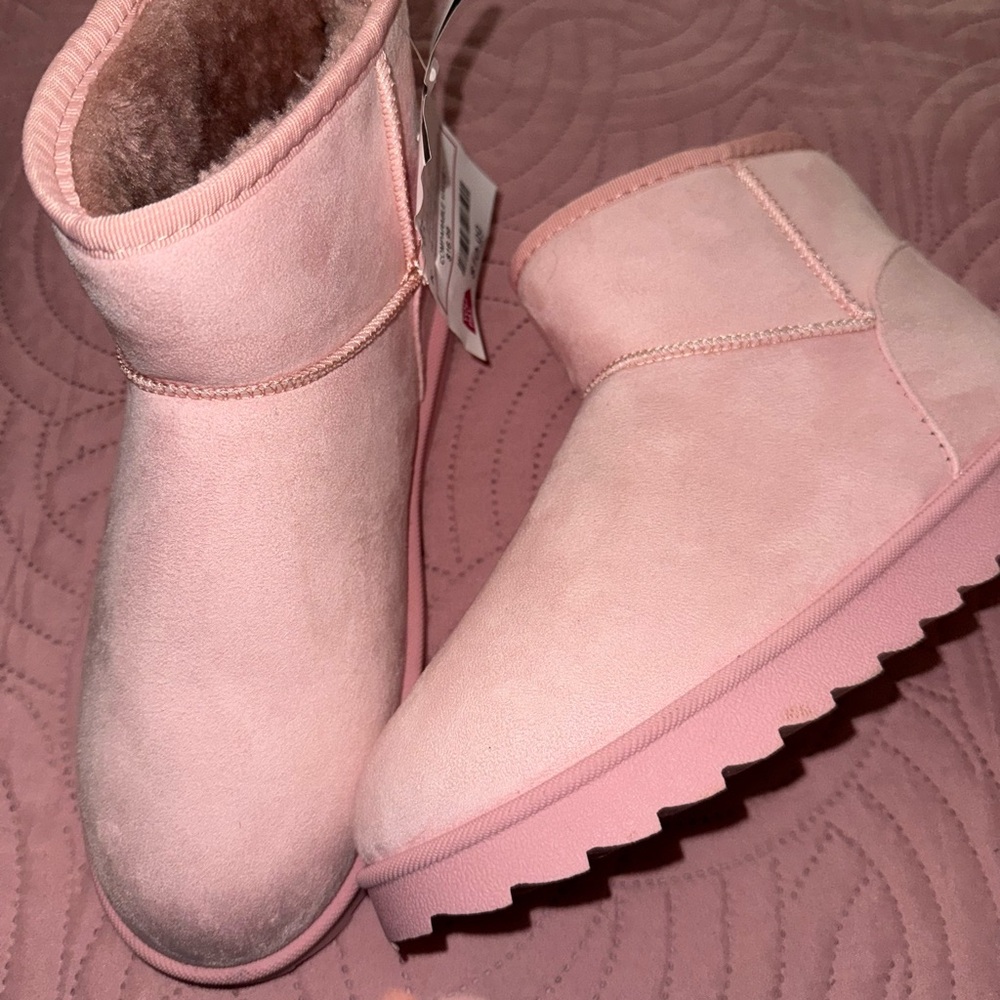 Wild Diva Pink Winter Boots